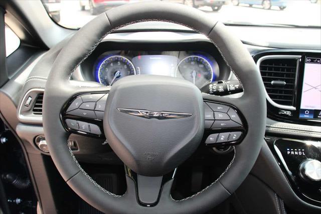 new 2025 Chrysler Pacifica car, priced at $51,271