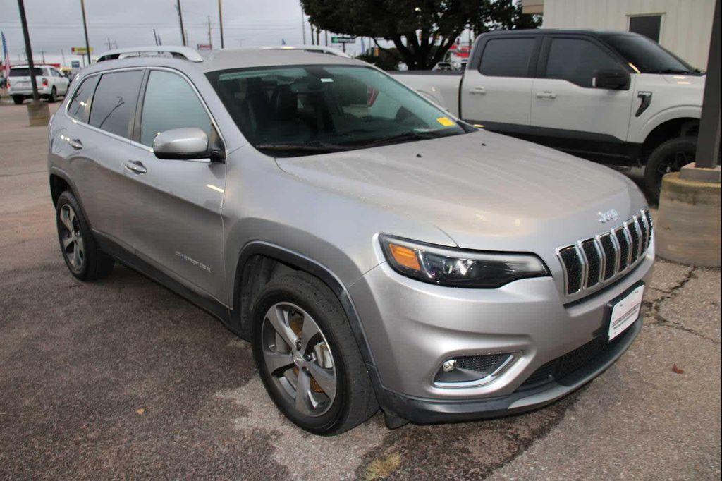 used 2019 Jeep Cherokee car, priced at $15,991