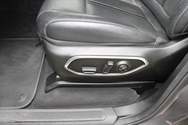 used 2022 Jeep Wagoneer car, priced at $38,885