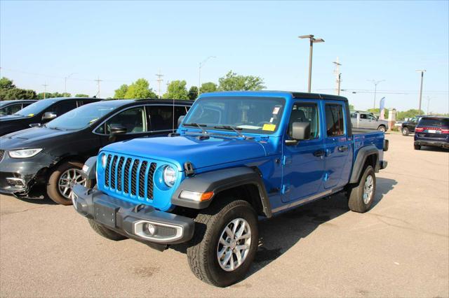 used 2023 Jeep Gladiator car, priced at $32,977