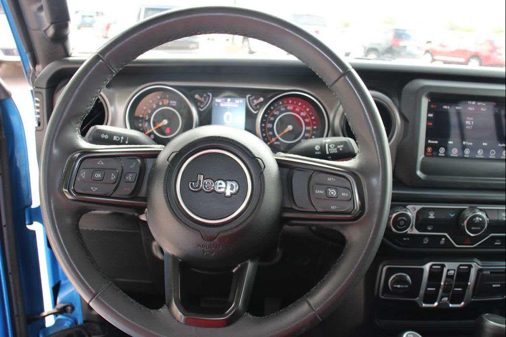 used 2023 Jeep Gladiator car, priced at $34,122