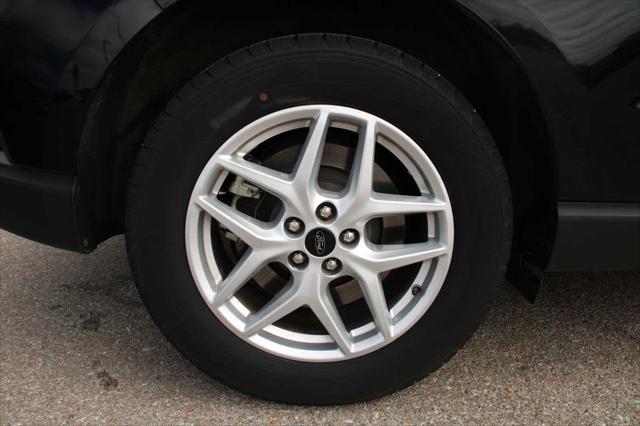 used 2024 Ford Edge car, priced at $29,795