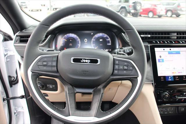 new 2025 Jeep Grand Cherokee car, priced at $51,196