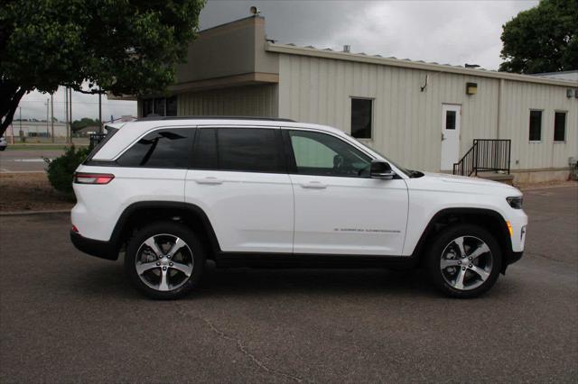 new 2025 Jeep Grand Cherokee car, priced at $51,196