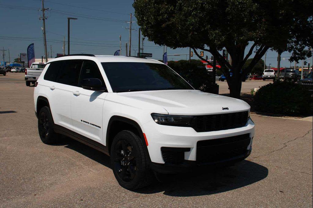 new 2025 Jeep Grand Cherokee L car, priced at $48,525