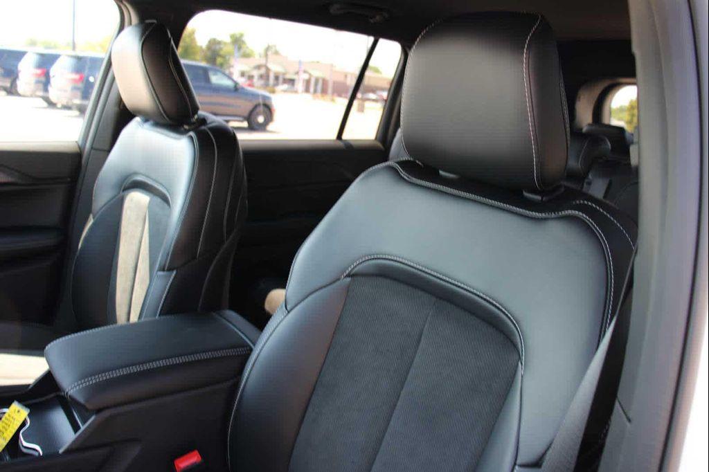 new 2025 Jeep Grand Cherokee L car, priced at $48,525