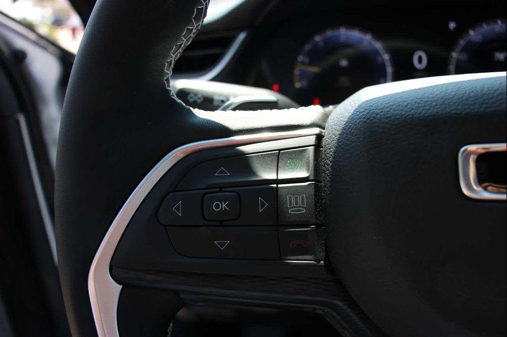 new 2025 Jeep Grand Cherokee L car, priced at $43,670