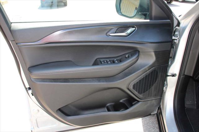 new 2025 Jeep Grand Cherokee L car, priced at $43,253