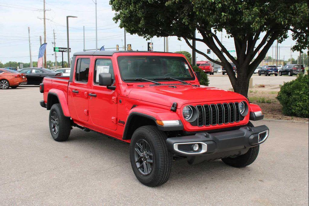 new 2025 Jeep Gladiator car, priced at $48,490