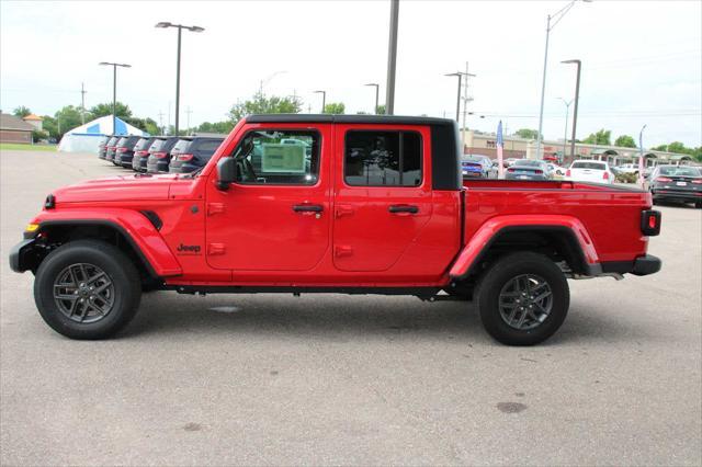 new 2025 Jeep Gladiator car, priced at $47,613