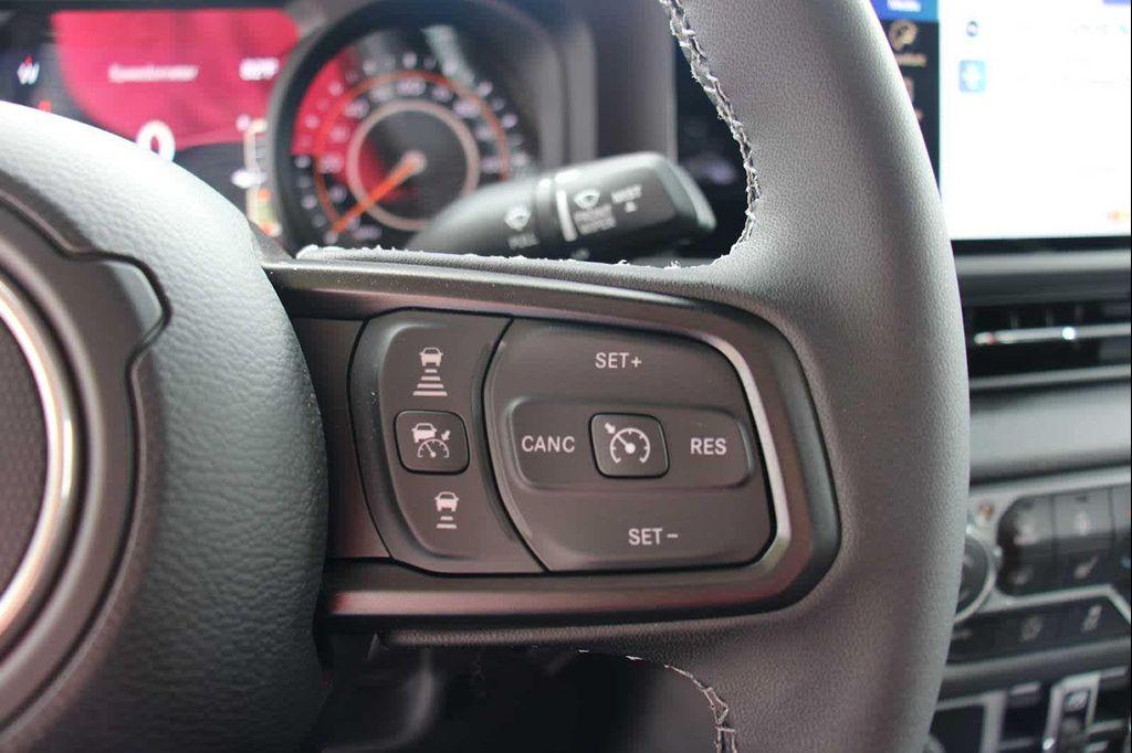 new 2025 Jeep Gladiator car, priced at $48,490