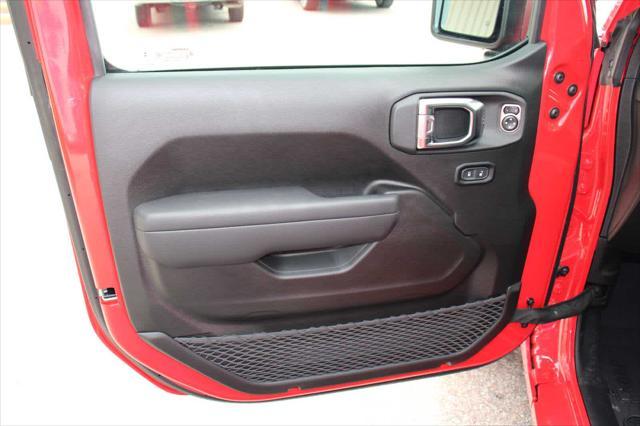 new 2025 Jeep Gladiator car, priced at $47,613