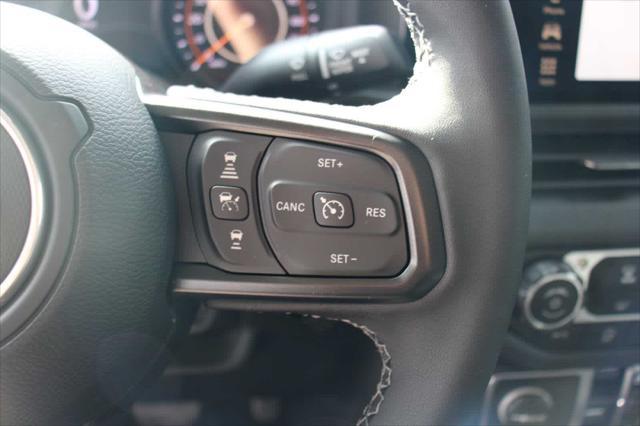 new 2025 Jeep Gladiator car, priced at $44,473