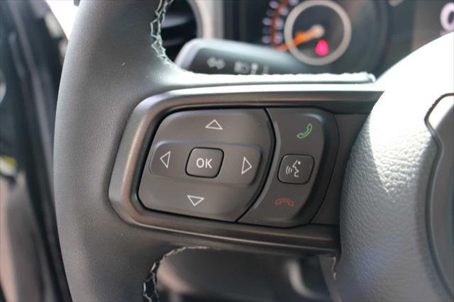 new 2025 Jeep Gladiator car, priced at $44,473