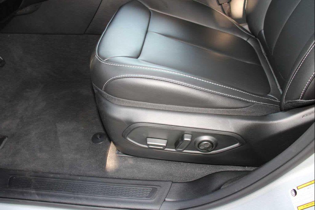 new 2025 Jeep Grand Cherokee L car, priced at $52,220