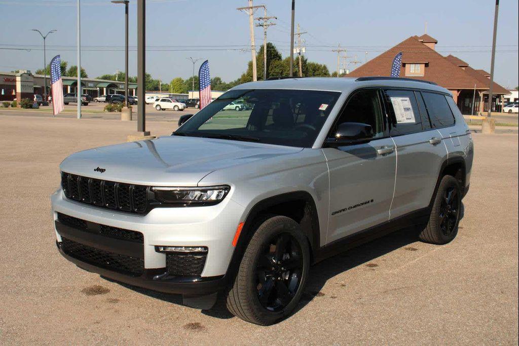 new 2025 Jeep Grand Cherokee L car, priced at $52,220