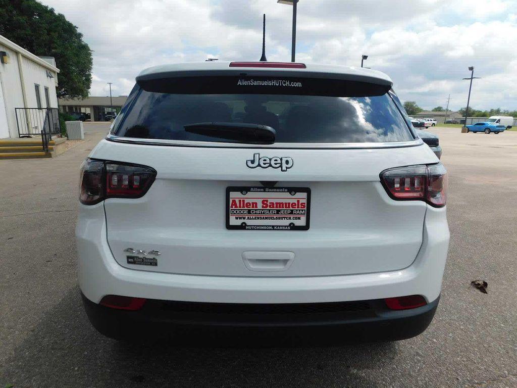 new 2024 Jeep Compass car, priced at $27,495