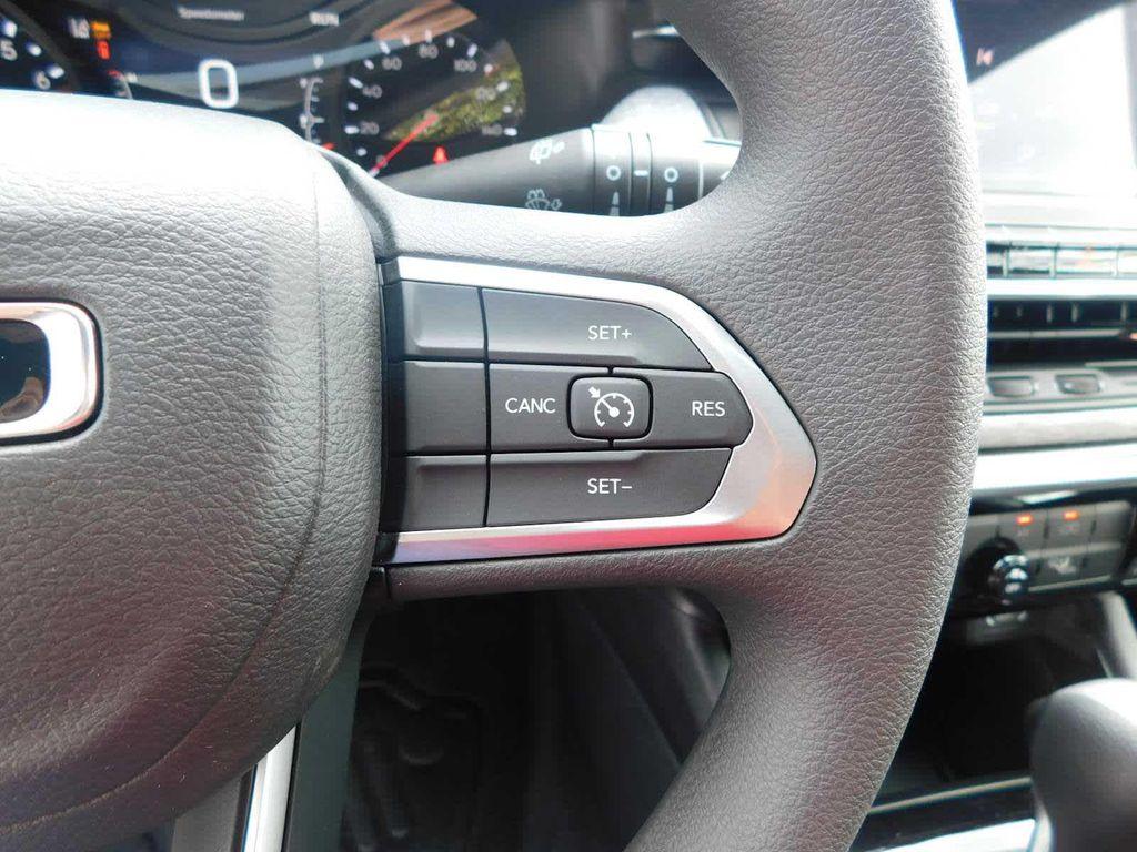 new 2024 Jeep Compass car, priced at $27,495