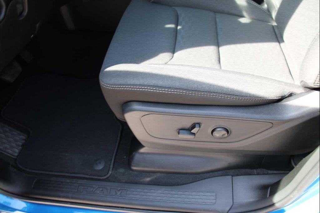 new 2025 Ram 1500 car, priced at $60,650