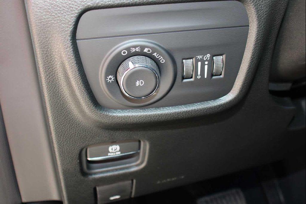 new 2025 Jeep Grand Cherokee L car, priced at $52,970