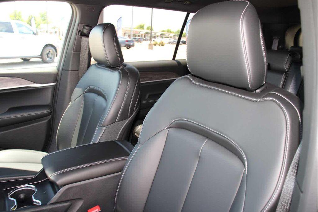 new 2025 Jeep Grand Cherokee L car, priced at $52,970