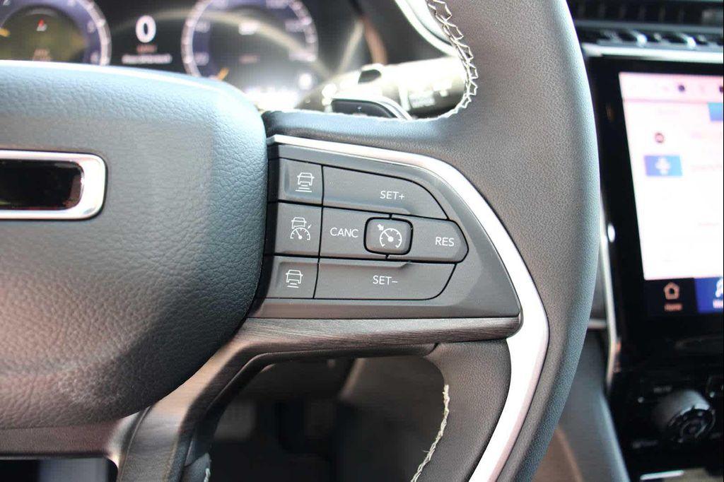 new 2025 Jeep Grand Cherokee L car, priced at $52,970