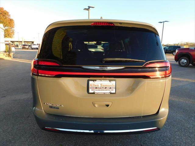 used 2022 Chrysler Pacifica car, priced at $25,999