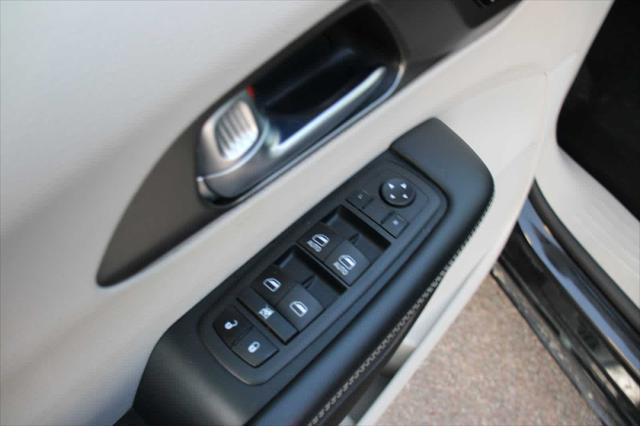 used 2023 Chrysler Pacifica car, priced at $25,078
