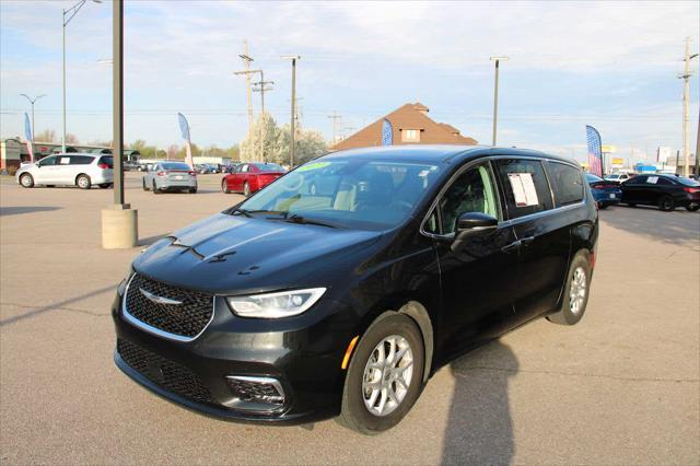 used 2023 Chrysler Pacifica car, priced at $25,078