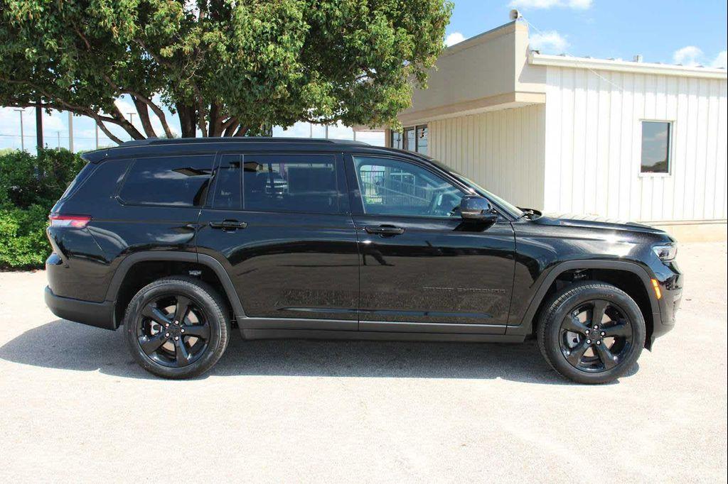 new 2025 Jeep Grand Cherokee L car, priced at $54,110