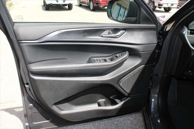 new 2025 Jeep Grand Cherokee car, priced at $45,165