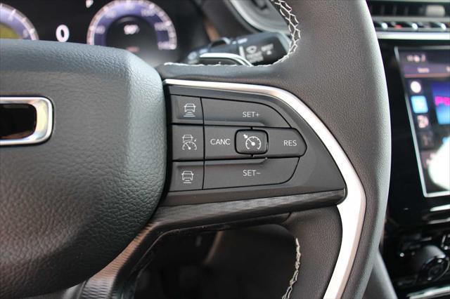 new 2025 Jeep Grand Cherokee car, priced at $45,165