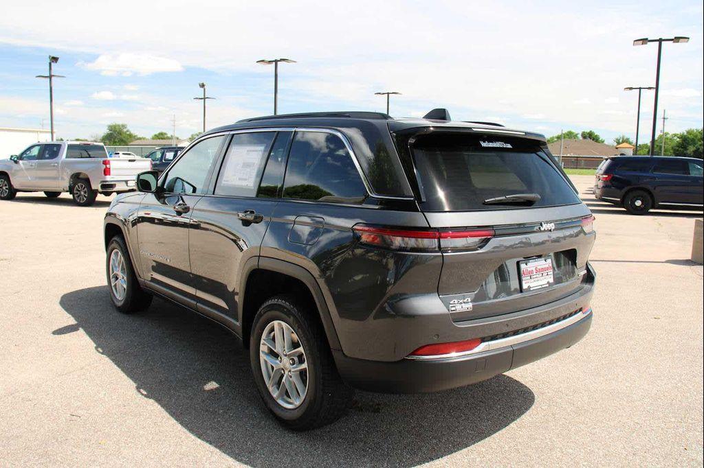 new 2025 Jeep Grand Cherokee car, priced at $45,165