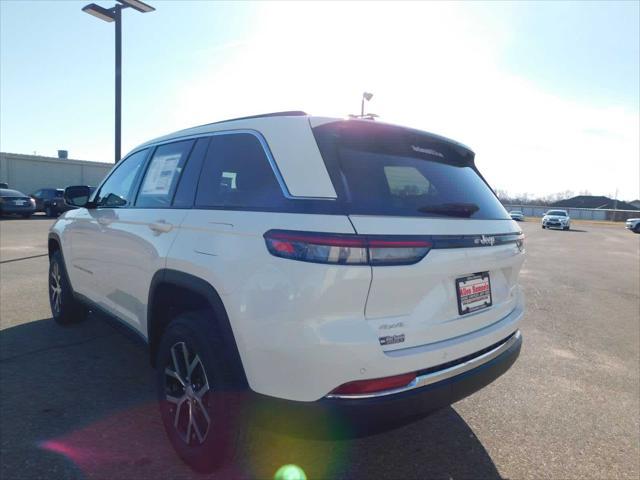 new 2025 Jeep Grand Cherokee car, priced at $44,200