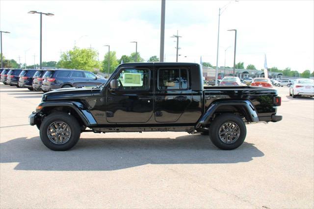 new 2025 Jeep Gladiator car, priced at $48,363