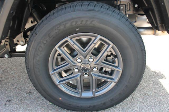 new 2025 Jeep Gladiator car, priced at $48,363