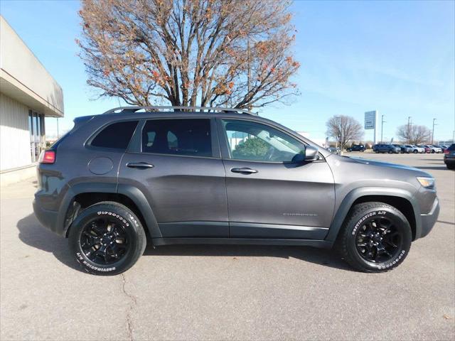 used 2019 Jeep Cherokee car, priced at $25,999