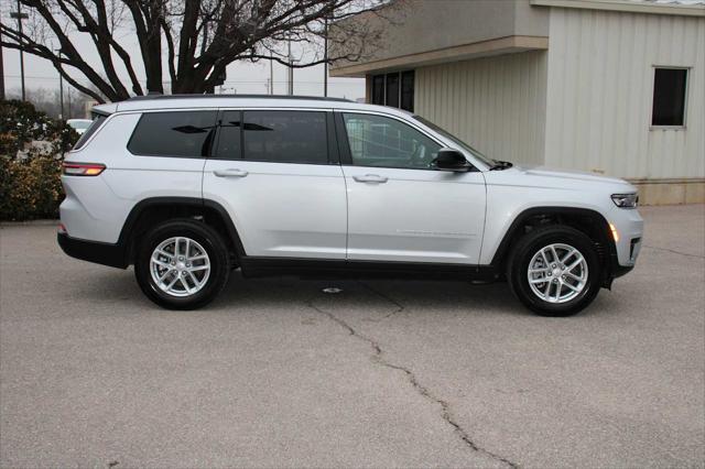 new 2024 Jeep Grand Cherokee L car, priced at $42,215