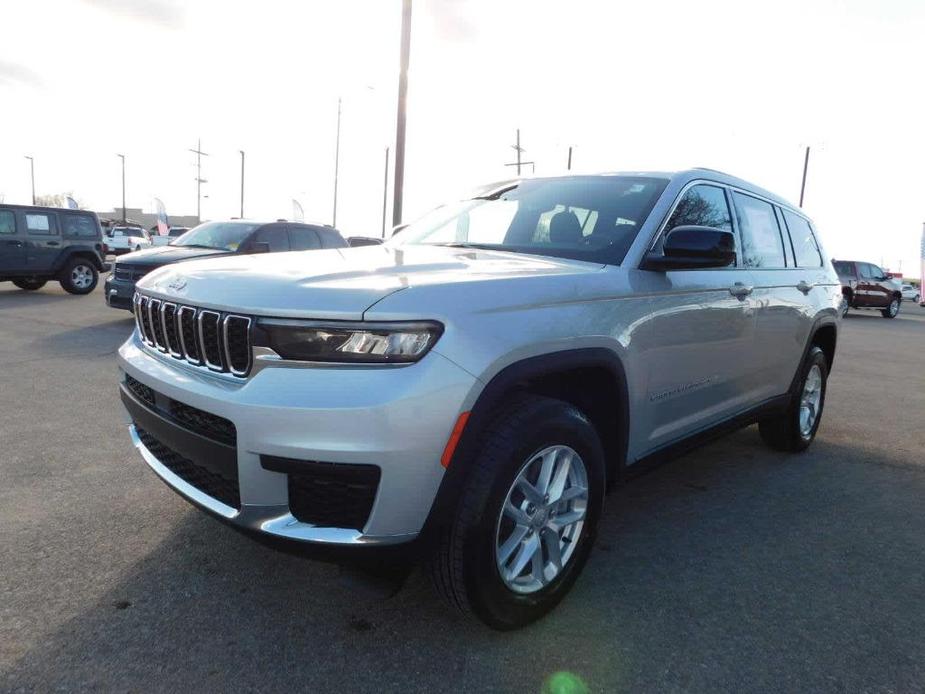 new 2024 Jeep Grand Cherokee L car, priced at $43,215