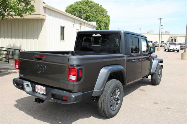 new 2025 Jeep Gladiator car, priced at $46,768