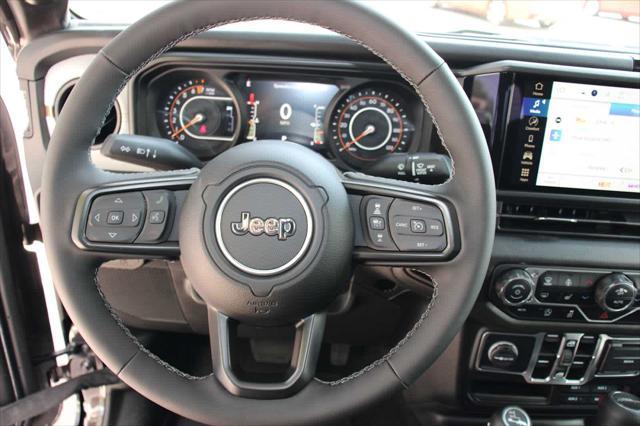 new 2025 Jeep Gladiator car, priced at $46,768