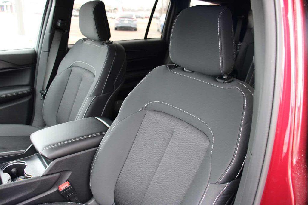 new 2025 Jeep Grand Cherokee L car, priced at $44,220