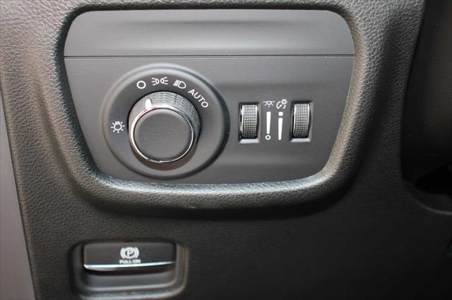 new 2025 Jeep Grand Cherokee car, priced at $41,767
