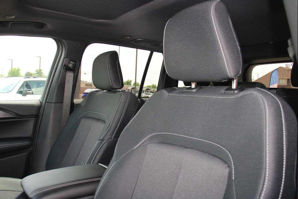 new 2025 Jeep Grand Cherokee car, priced at $45,165