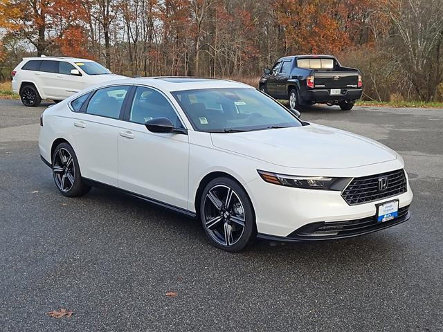 new 2025 Honda Accord Hybrid car, priced at $35,205