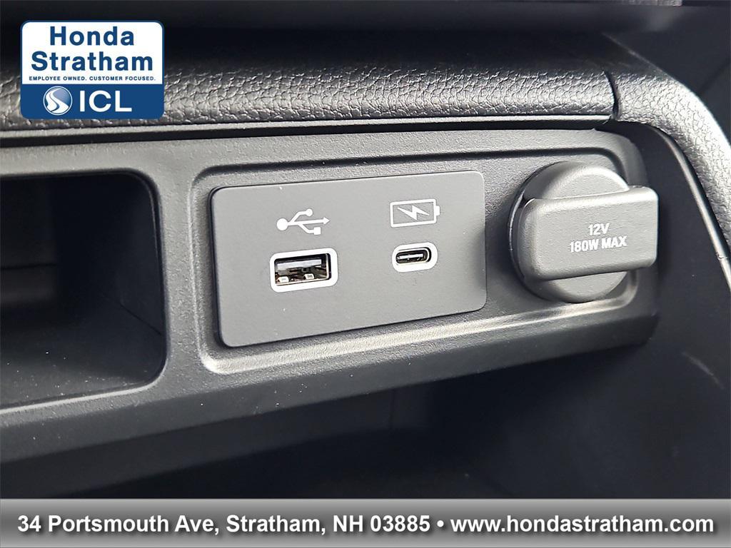 new 2025 Honda Pilot car, priced at $53,405