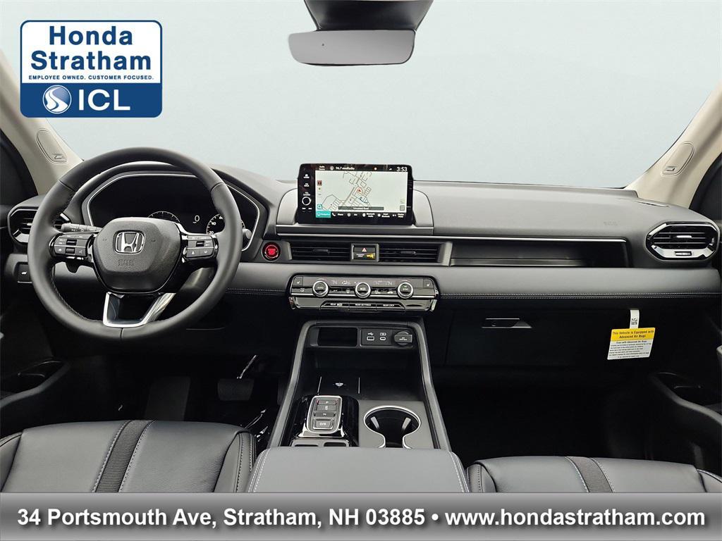 new 2025 Honda Pilot car, priced at $53,405