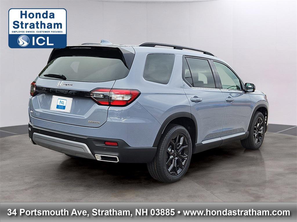 new 2025 Honda Pilot car, priced at $53,405