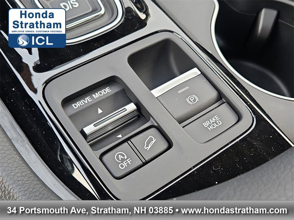 new 2025 Honda Pilot car, priced at $53,405
