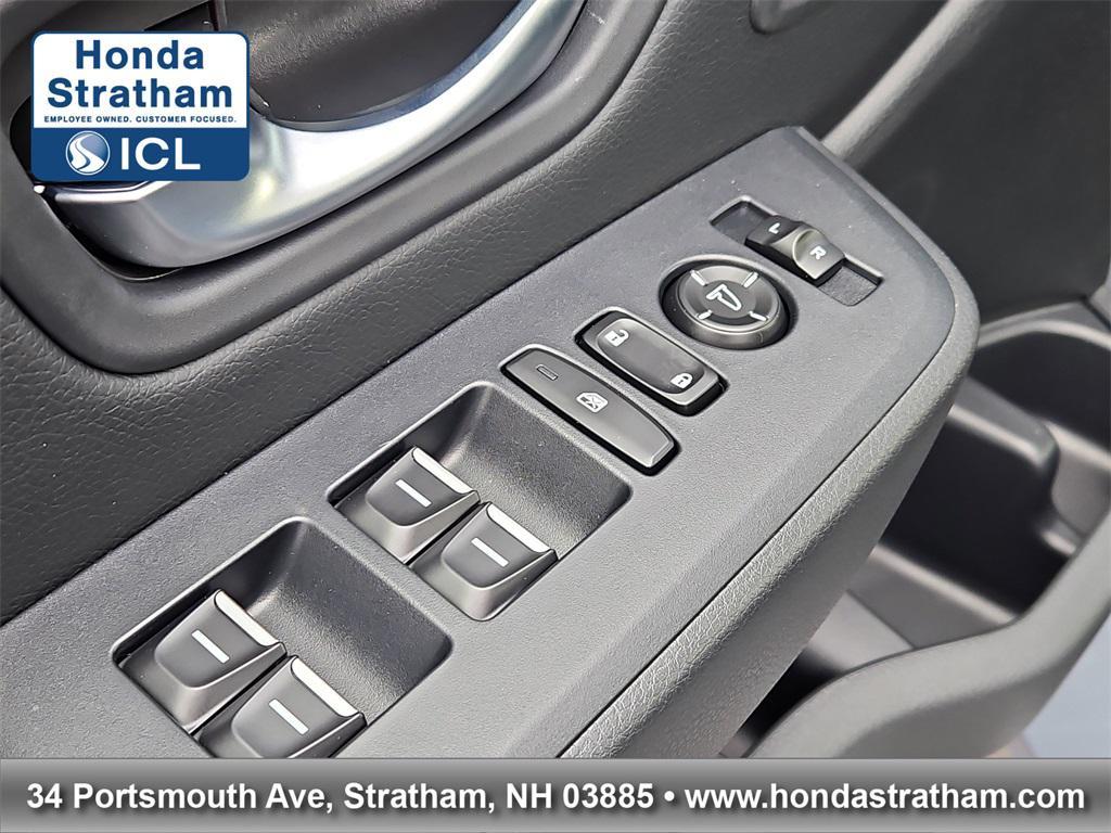 new 2025 Honda Pilot car, priced at $53,405